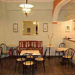 Pefkakia Park Gasthof Ermoupoli