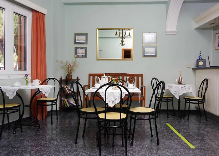 Gæstehus Pefkakia Park Ermoupoli