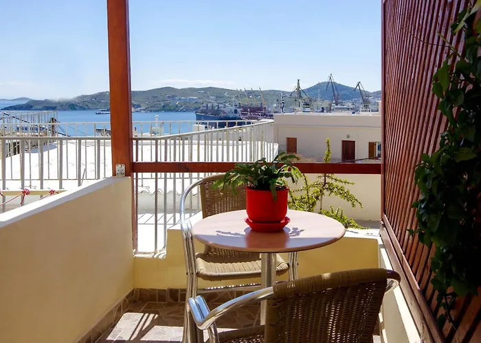 Pefkakia Park 3* Ermoupoli