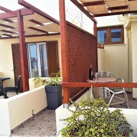 Pefkakia Park ゲストハウス 3*