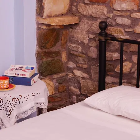 Guest house Pefkakia Park