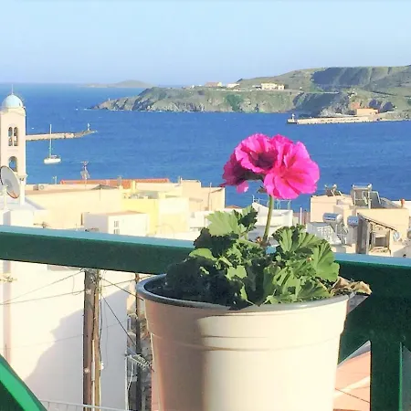 ゲストハウス Pefkakia Park 3*