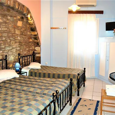 Pefkakia Park ゲストハウス エルムポリ