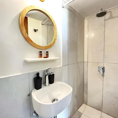 Pefkakia Park ゲストハウス