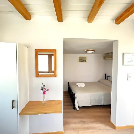 Guest house Pefkakia Park