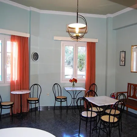 Pefkakia Park ゲストハウス