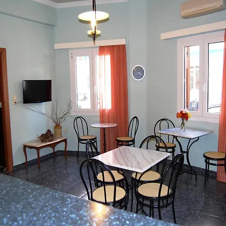 Pefkakia Park 3* Ermoupoli