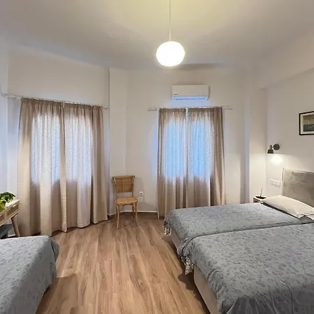 Konukevi Pefkakia Park 3*