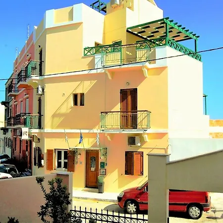 Pefkakia Park エルムポリ