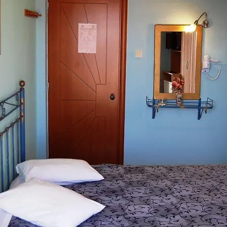 Pefkakia Park 3* Ermoupoli