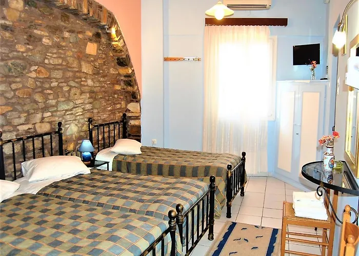 Pefkakia Park Konukevi Ermoupoli