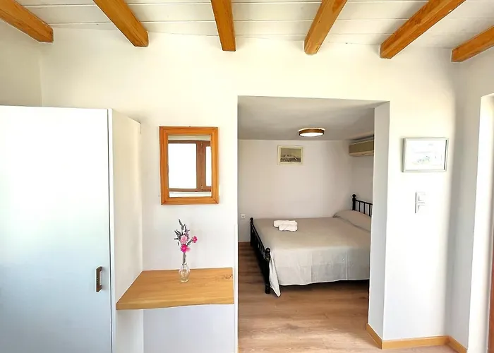 Konukevi Pefkakia Park