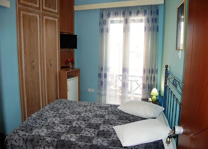 Konukevi Pefkakia Park 3*