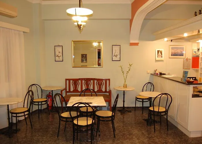 Pefkakia Park Konukevi Ermoupoli