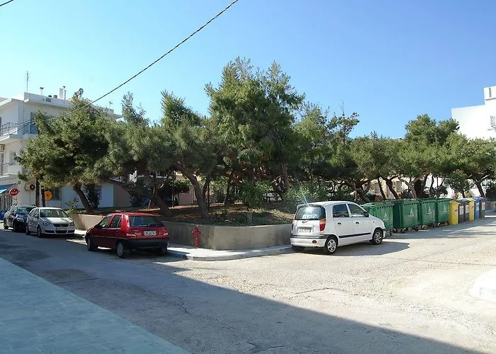 Konukevi Pefkakia Park 3*