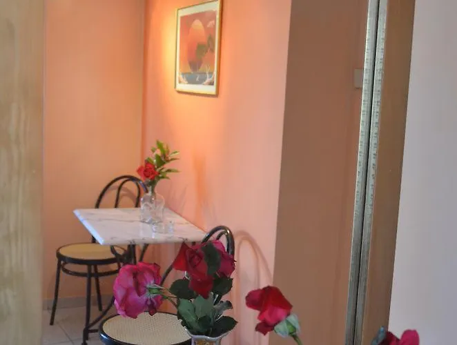 Konukevi Pefkakia Park